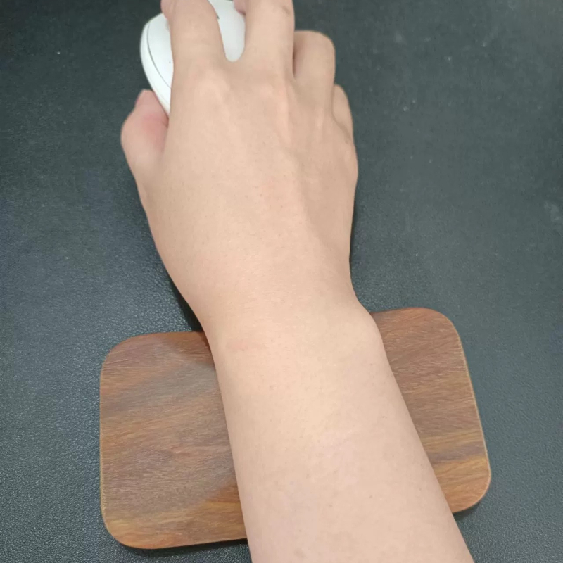 Podkładka pod nadgarstek z dre – Wrist Rest Wood recenzja i cena