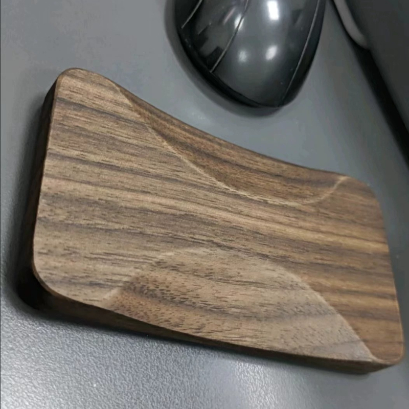 Podkładka pod nadgarstek z dre – Wrist Rest Wood recenzja i cena